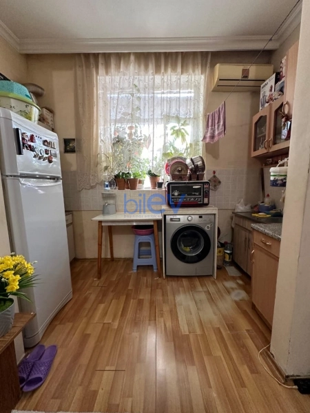 Satış 2 otaqlı Köhnə Tikili bina evi  42m², Bakı