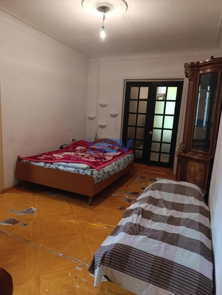 Satış 1 otaqlı Köhnə Tikili bina evi  50m², Bakı