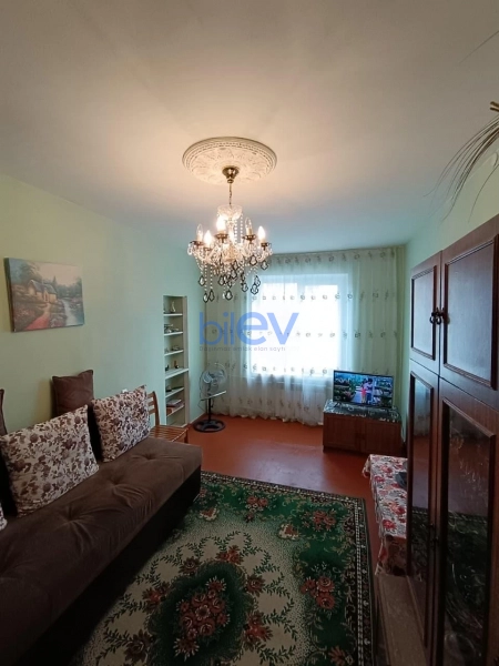 Satış 3 otaqlı Köhnə Tikili bina evi  72m², Bakı