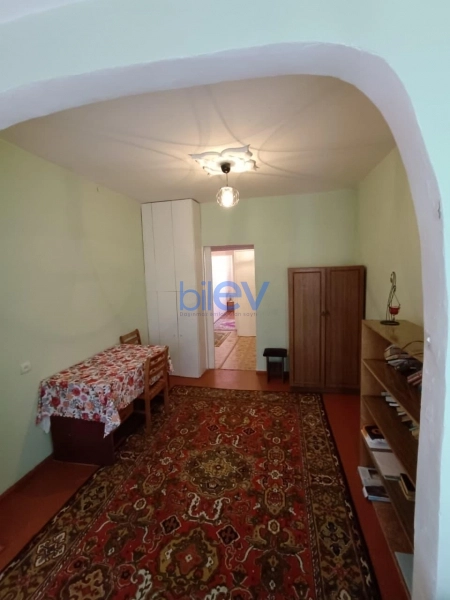 Satış 3 otaqlı Köhnə Tikili bina evi  72m², Bakı