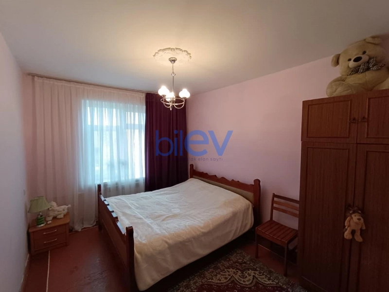 Satış 3 otaqlı Köhnə Tikili bina evi  72m², Bakı