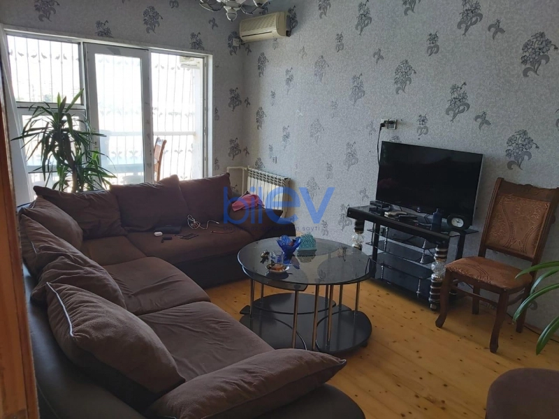 Satış 4 otaqlı Köhnə Tikili bina evi  100m², Bakı