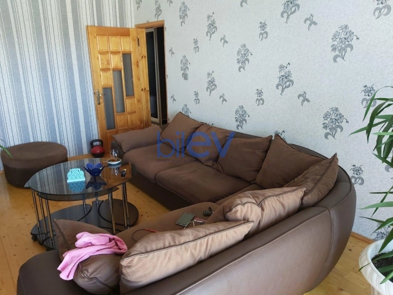 Satış 4 otaqlı Köhnə Tikili bina evi  100m², Bakı