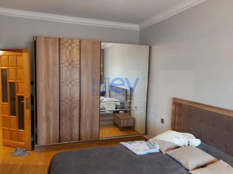 Satış 4 otaqlı Köhnə Tikili bina evi  100m², Bakı