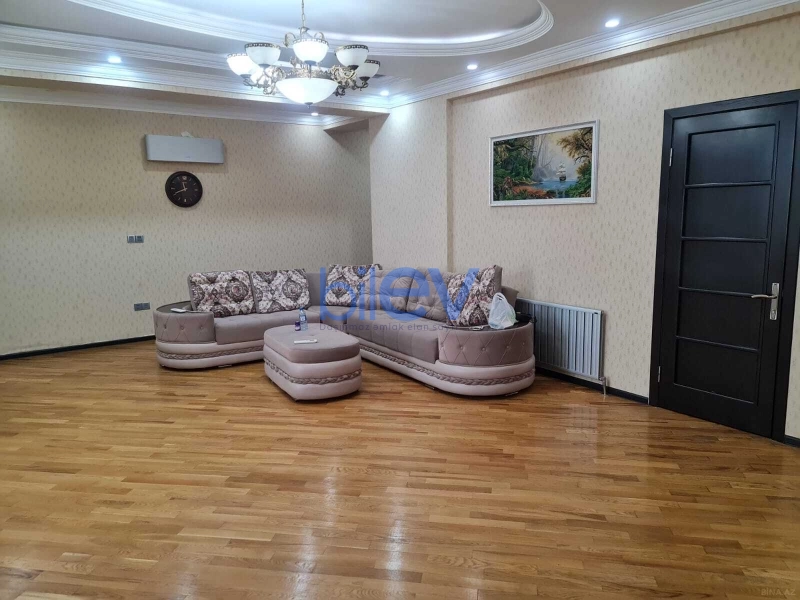 Aylıq Kirayə 4 otaqlı Yeni Tikili bina evi  220m², Bakı