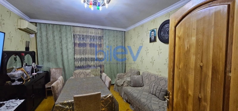 Satış 3 otaqlı Köhnə Tikili bina evi  70m², Bakı