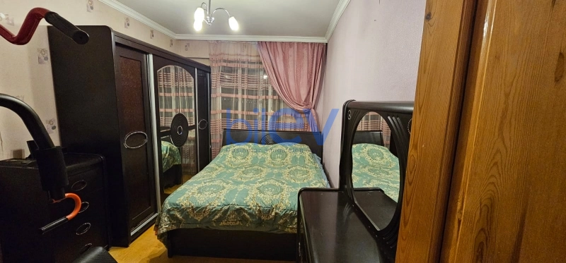 Satış 3 otaqlı Köhnə Tikili bina evi  70m², Bakı