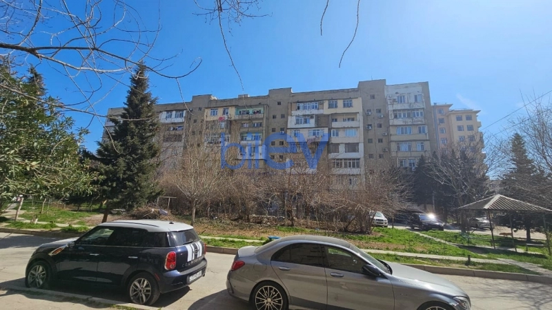 Satış 3 otaqlı Köhnə Tikili bina evi  70m², Bakı