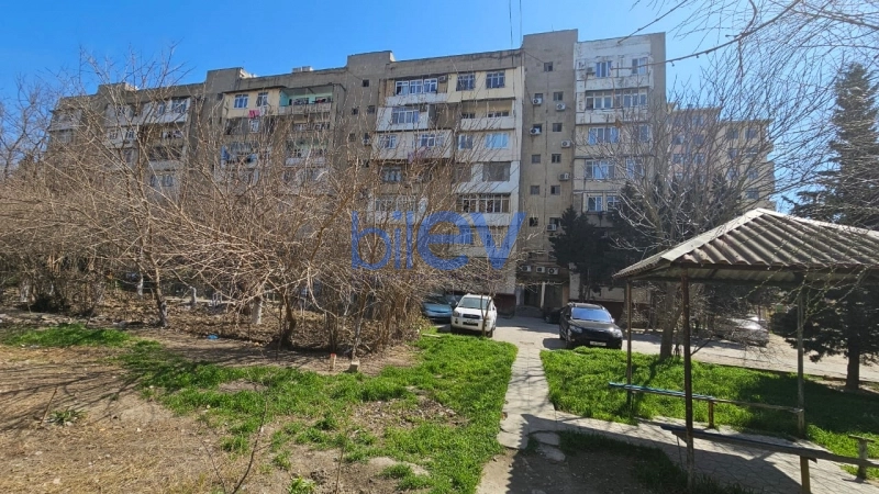 Satış 3 otaqlı Köhnə Tikili bina evi  70m², Bakı