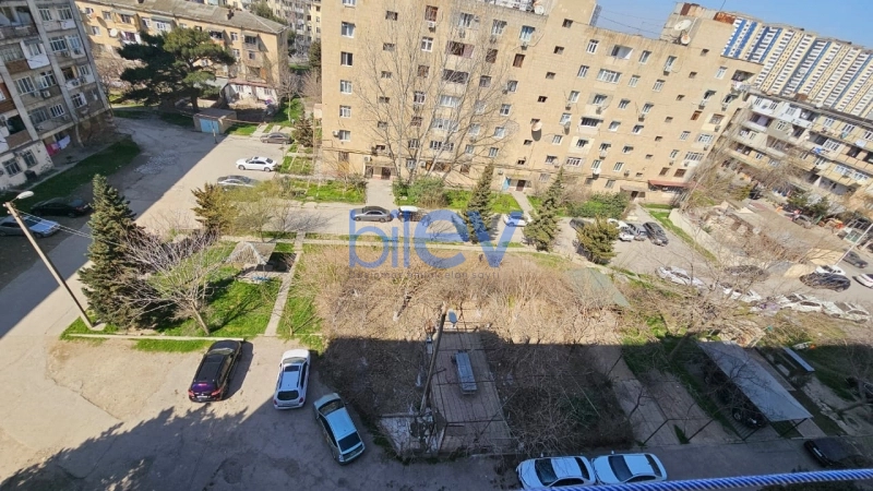 Satış 3 otaqlı Köhnə Tikili bina evi  70m², Bakı