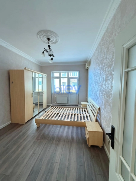 Satış 3 otaqlı Yeni Tikili bina evi  120m², Bakı