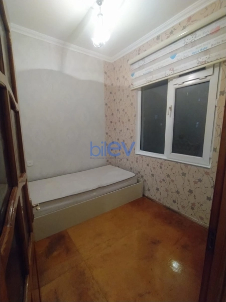 Satış 2 otaqlı Köhnə Tikili bina evi  52m², Bakı