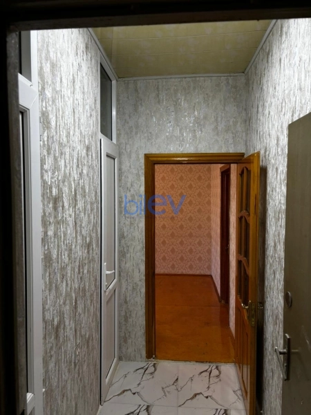 Satış 2 otaqlı Köhnə Tikili bina evi  52m², Bakı
