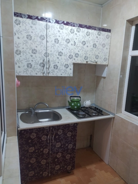 Satış 2 otaqlı Köhnə Tikili bina evi  52m², Bakı