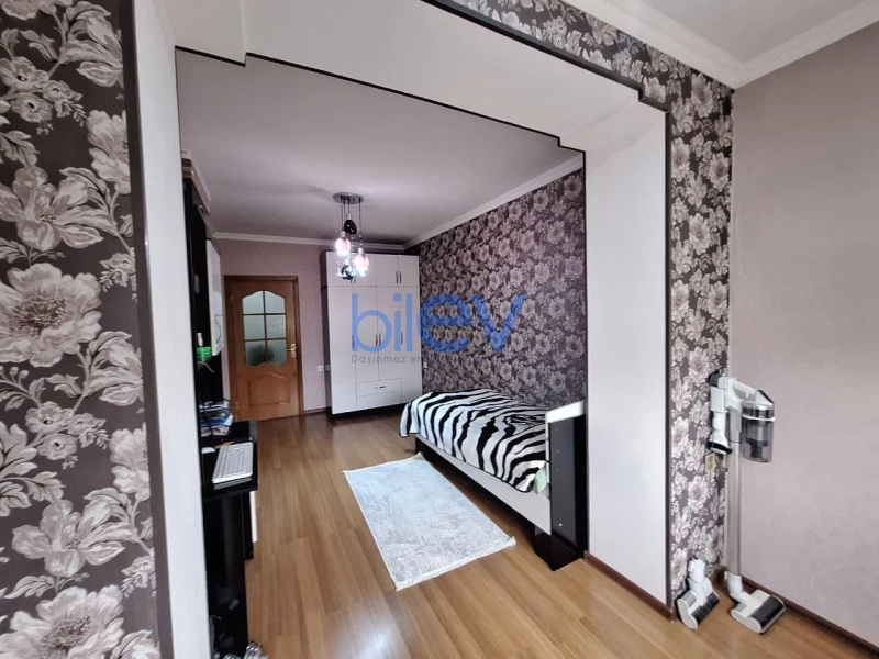 Satış 4 otaqlı Köhnə Tikili bina evi  102m², Sumqayıt