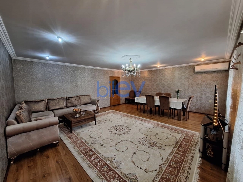 Satış 4 otaqlı Köhnə Tikili bina evi  102m², Sumqayıt