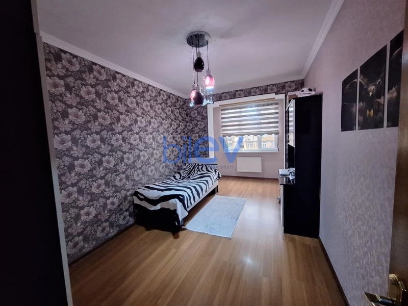 Satış 4 otaqlı Köhnə Tikili bina evi  102m², Sumqayıt