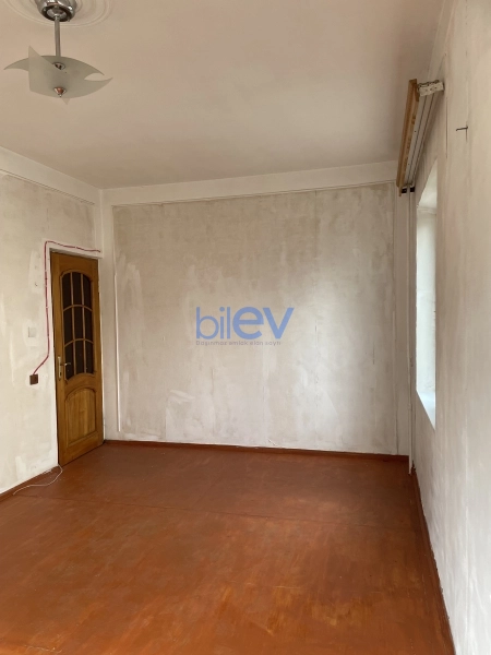 Aylıq Kirayə 1 otaqlı Köhnə Tikili bina evi  30m², Bakı