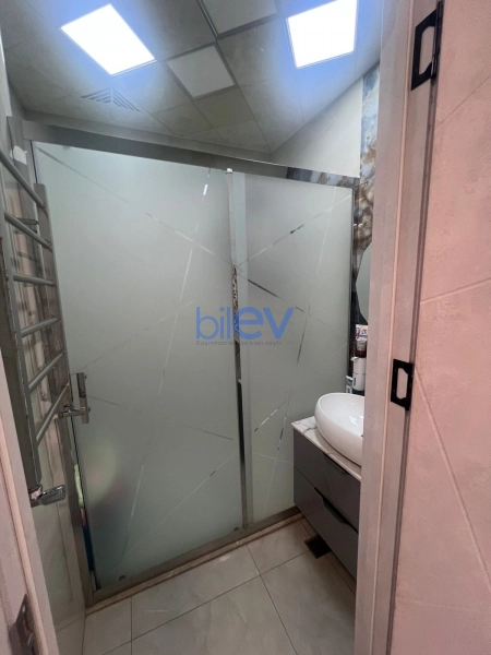 Aylıq Kirayə 3 otaqlı Köhnə Tikili bina evi  85m², Bakı