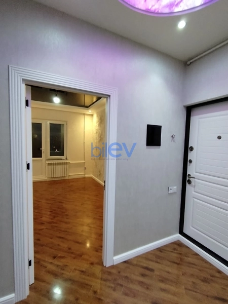 Satış 2 otaqlı Köhnə Tikili bina evi  60m², Bakı