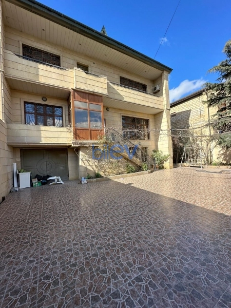 Aylıq Kirayə 8 otaqlı Villa  305m², Bakı