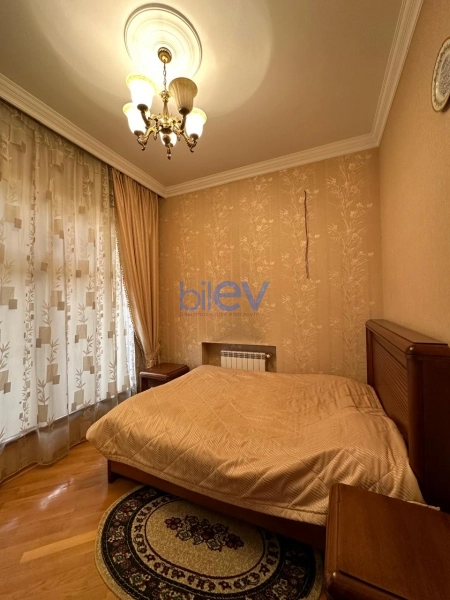 Aylıq Kirayə 8 otaqlı Villa  305m², Bakı