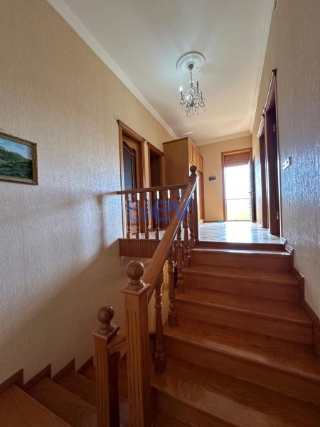 Aylıq Kirayə 8 otaqlı Villa  305m², Bakı