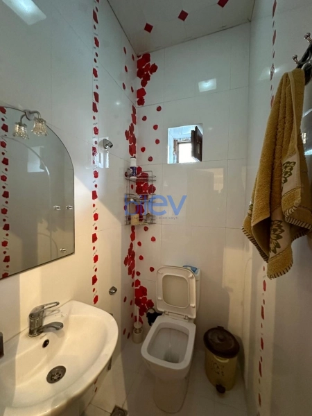 Aylıq Kirayə 8 otaqlı Villa  305m², Bakı