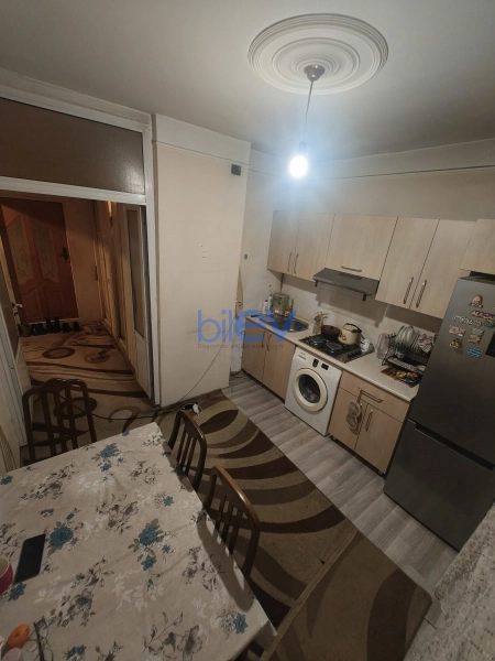 Satış 2 otaqlı Köhnə Tikili bina evi  65m², Bakı