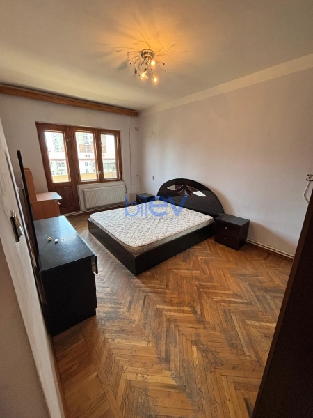 Aylıq Kirayə 4 otaqlı Köhnə Tikili bina evi  100m², Bakı