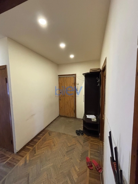 Aylıq Kirayə 4 otaqlı Köhnə Tikili bina evi  100m², Bakı