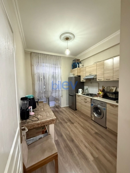 Aylıq Kirayə 3 otaqlı Yeni Tikili bina evi  80m², Bakı