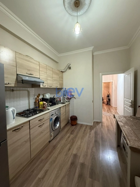 Aylıq Kirayə 3 otaqlı Yeni Tikili bina evi  80m², Bakı