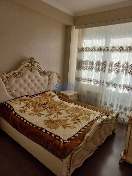 Aylıq Kirayə 3 otaqlı Yeni Tikili bina evi  80m², Bakı