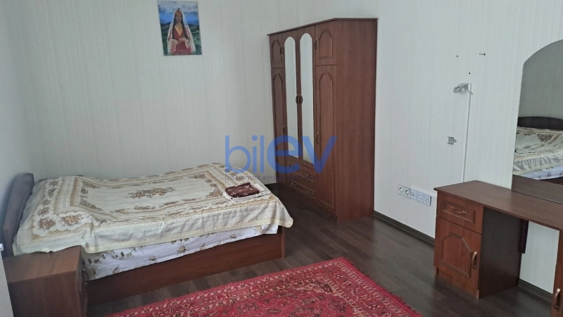 Günlük Kirayə 3 otaqlı Yeni Tikili bina evi  76m², Bakı