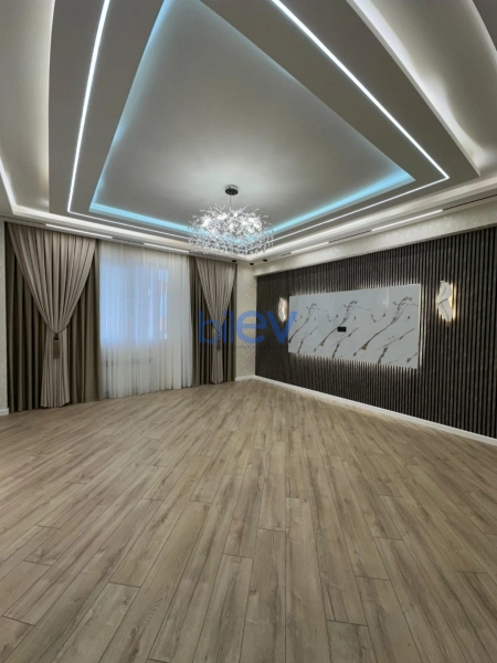 Satış 3 otaqlı Yeni Tikili bina evi  135m², Bakı
