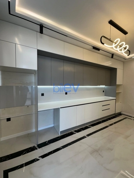Satış 3 otaqlı Yeni Tikili bina evi  135m², Bakı