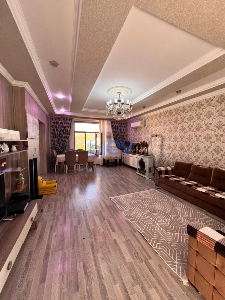 Satış 7 otaqlı Həyət evi  200m², Bakı