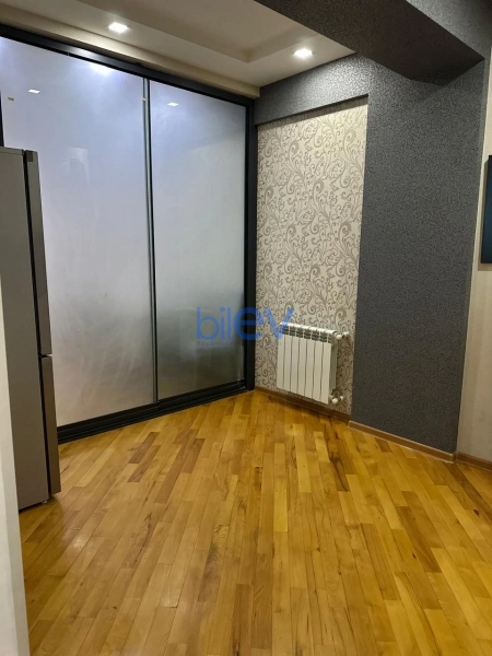 Aylıq Kirayə 2 otaqlı Yeni Tikili bina evi  80m², Bakı