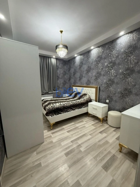 Satış 2 otaqlı Köhnə Tikili bina evi  75m², Bakı
