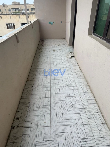 Satış 2 otaqlı Köhnə Tikili bina evi  75m², Bakı