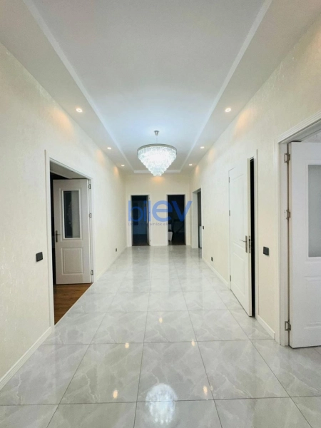 Satış 3 otaqlı Həyət evi  160m², Bakı