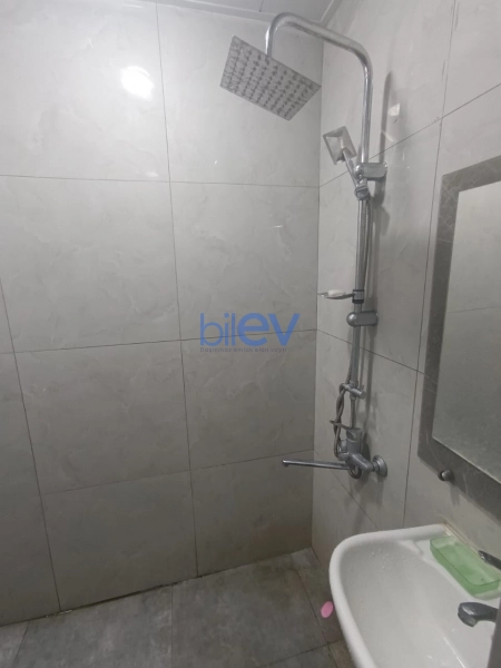 Aylıq Kirayə 2 otaqlı Köhnə Tikili bina evi  50m², Bakı