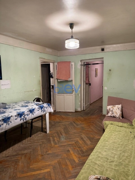 Satış 3 otaqlı Köhnə Tikili bina evi  65m², Bakı
