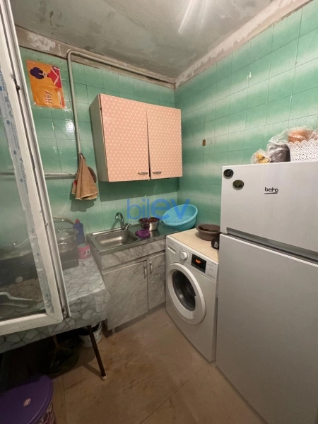 Satış 3 otaqlı Köhnə Tikili bina evi  65m², Bakı