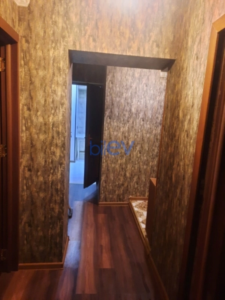 Aylıq Kirayə 2 otaqlı Köhnə Tikili bina evi  60m², Bakı