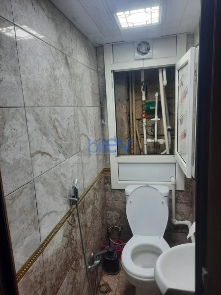 Aylıq Kirayə 2 otaqlı Köhnə Tikili bina evi  60m², Bakı