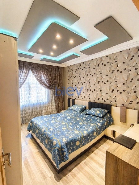 Satış 3 otaqlı Köhnə Tikili bina evi  85m², Bakı