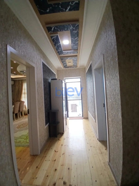 Aylıq Kirayə 3 otaqlı Həyət evi  200m², Bakı