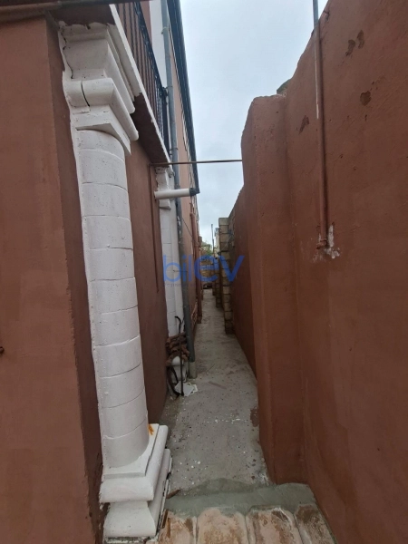 Satış 8 otaqlı Həyət evi  300m², Bakı